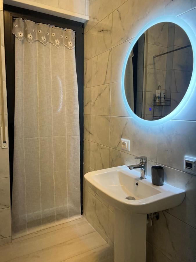 Alma Rose Apartment Korce Exterior photo
